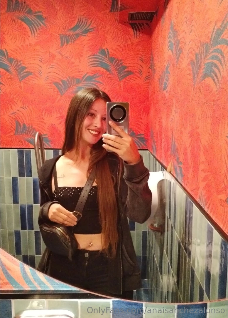 anaisanchezalonso Onlyfans leaked photo 18458195 on Hotleaks.tv