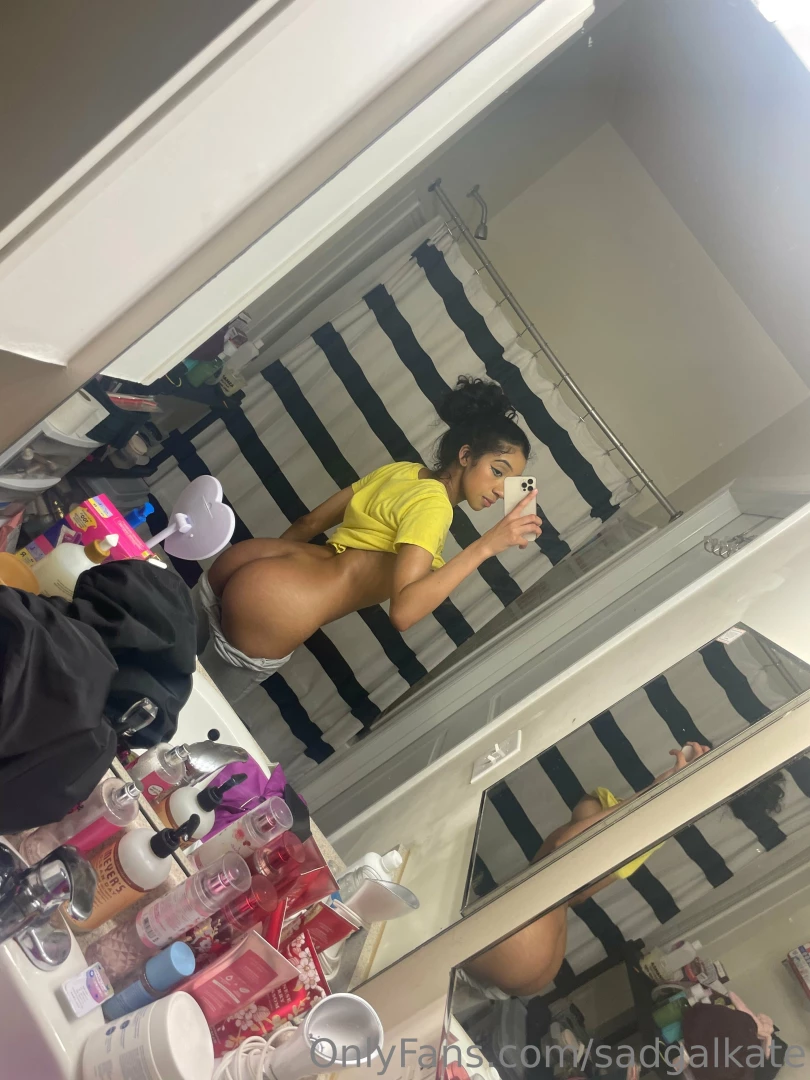 sadgalkate Onlyfans leaked photo 18464386 on Hotleaks.tv