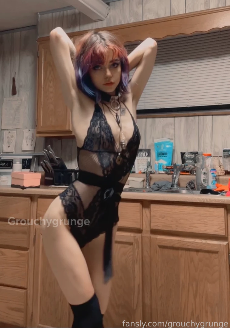 grouchygrunge Onlyfans leaked photo 18461381 on Hotleaks.tv