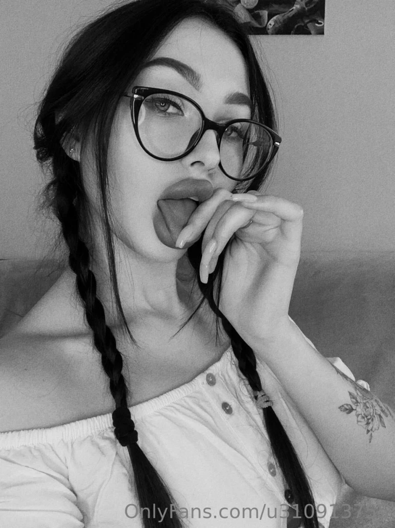 nana_fox [ nana-fox ] Onlyfans leaked photo 18460906 on Hotleaks.tv