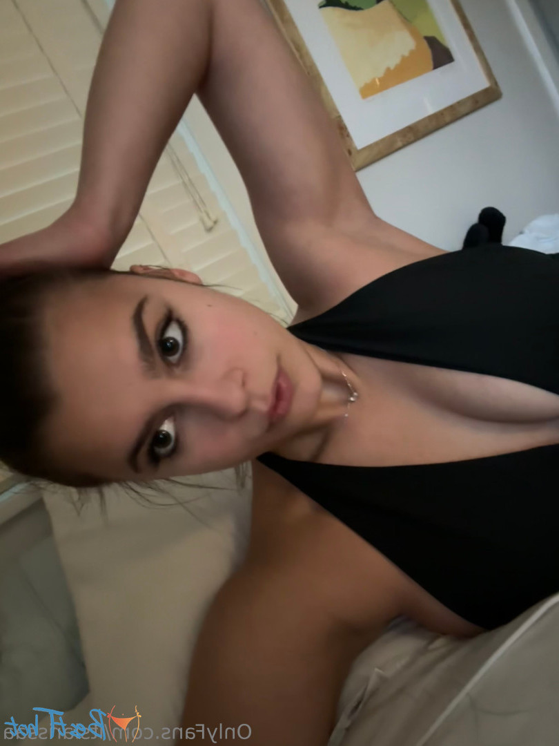 itslarissaa Onlyfans leaked photo 18463139 on Hotleaks.tv