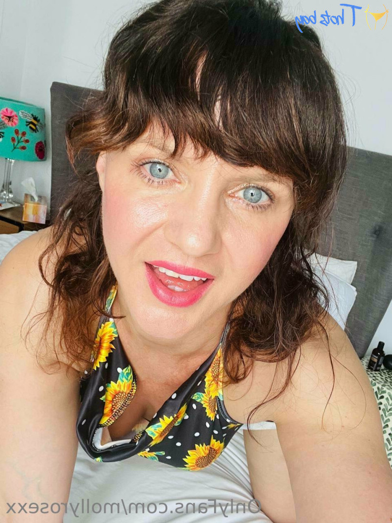 mollyrosexx Onlyfans leaked photo 18463893 on Hotleaks.tv