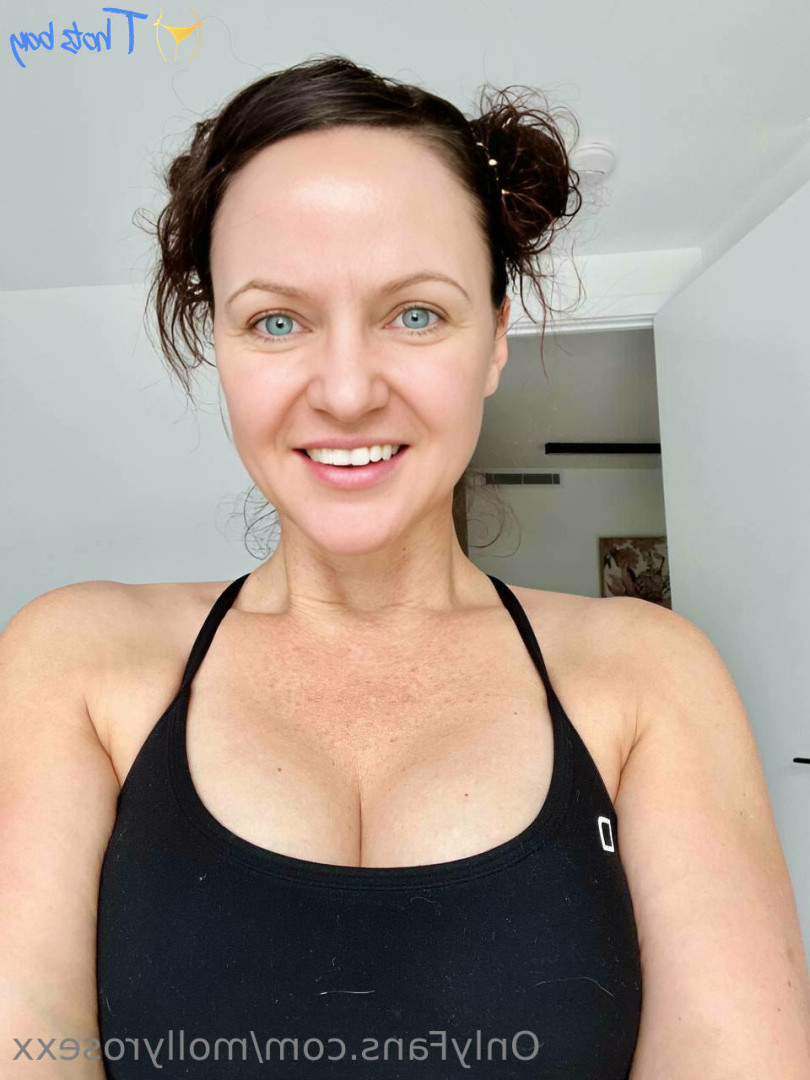 mollyrosexx Onlyfans leaked photo 18465713 on Hotleaks.tv