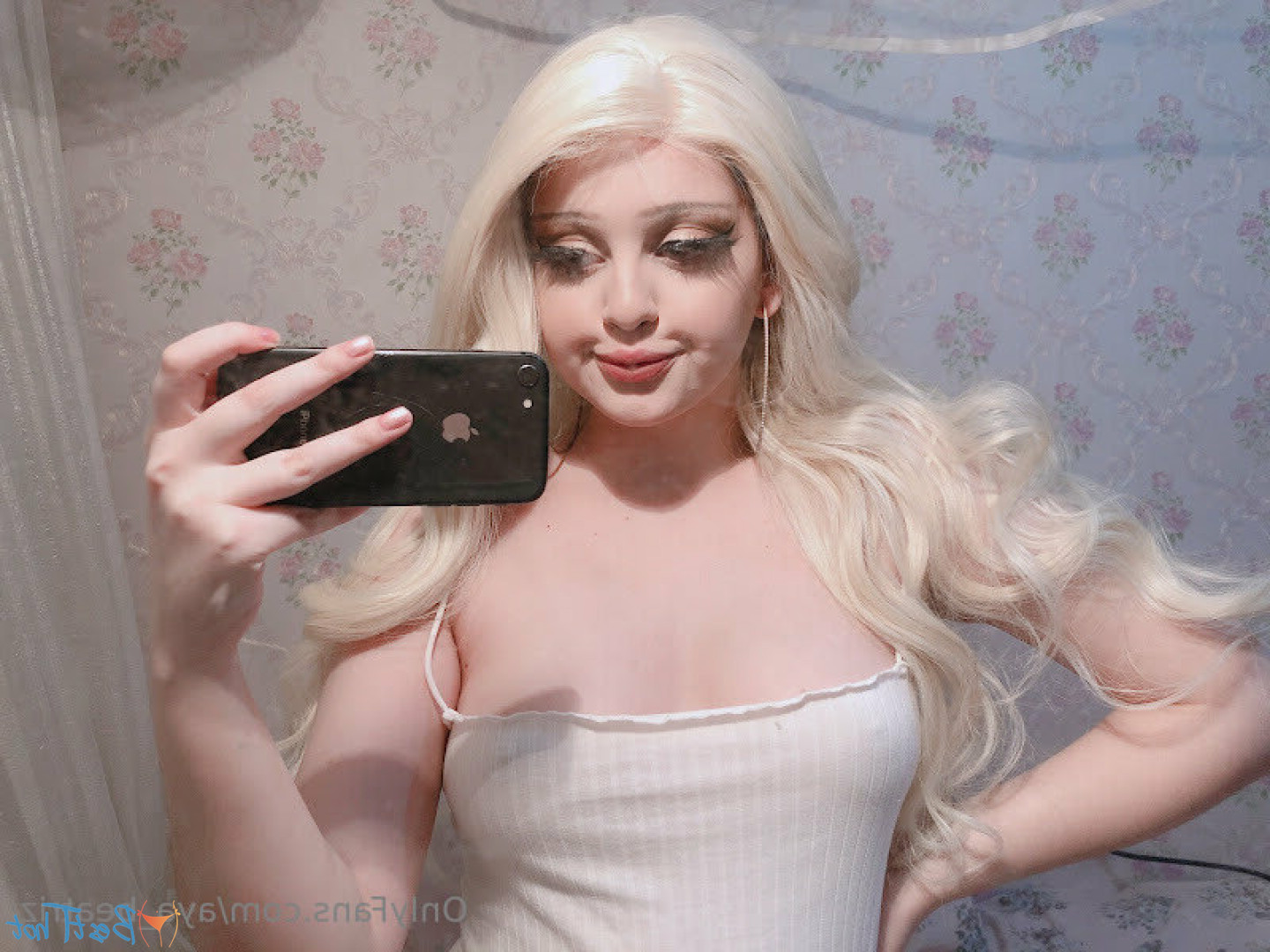 aya_beatriz [ aya-beatriz ] Onlyfans leaked photo 18473109 on Hotleaks.tv