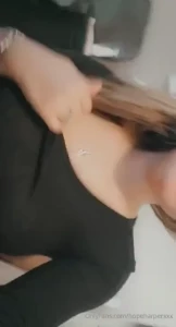 18472372