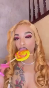 18475304