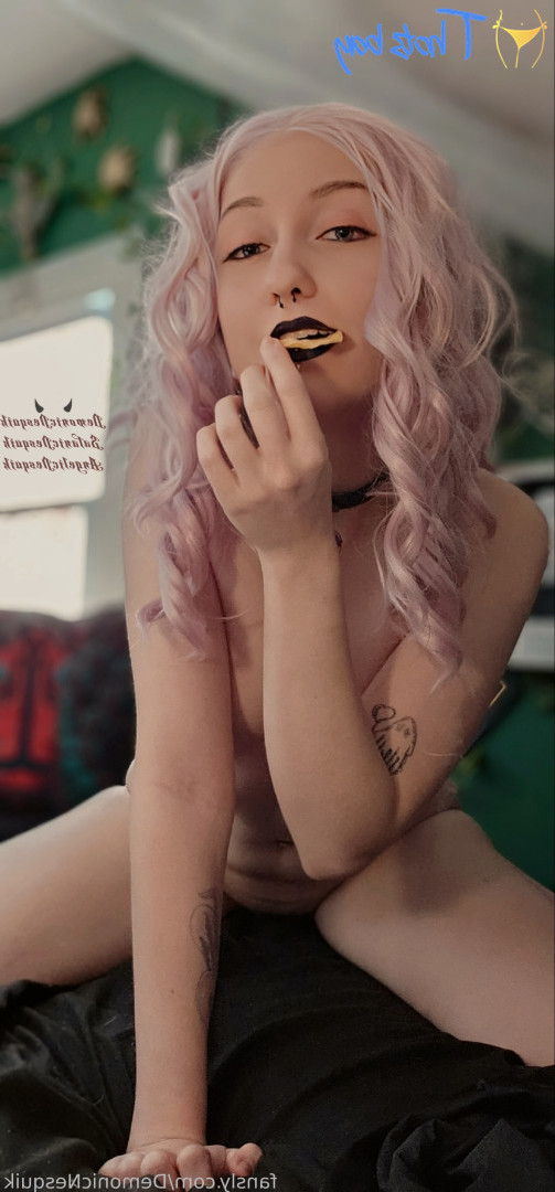 demonicnesquik Onlyfans leaked photo 18482653 on Hotleaks.tv