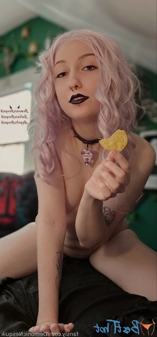 demonicnesquik Onlyfans leaked photo 18482654 on Hotleaks.tv