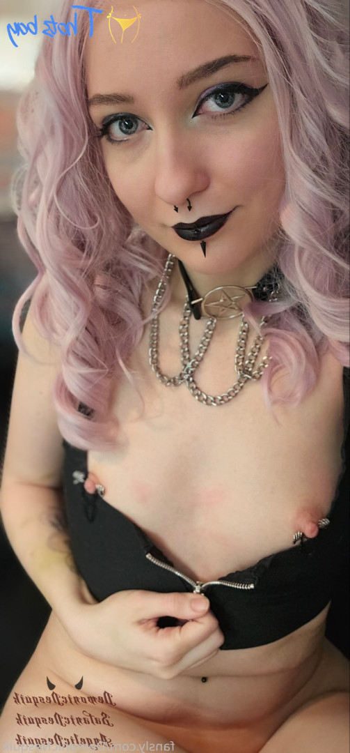 demonicnesquik Onlyfans leaked photo 18485473 on Hotleaks.tv