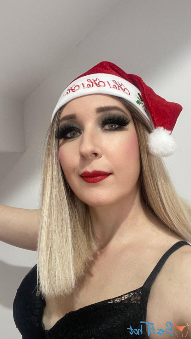 lovebanaxy Onlyfans leaked photo 18492124 on Hotleaks.tv