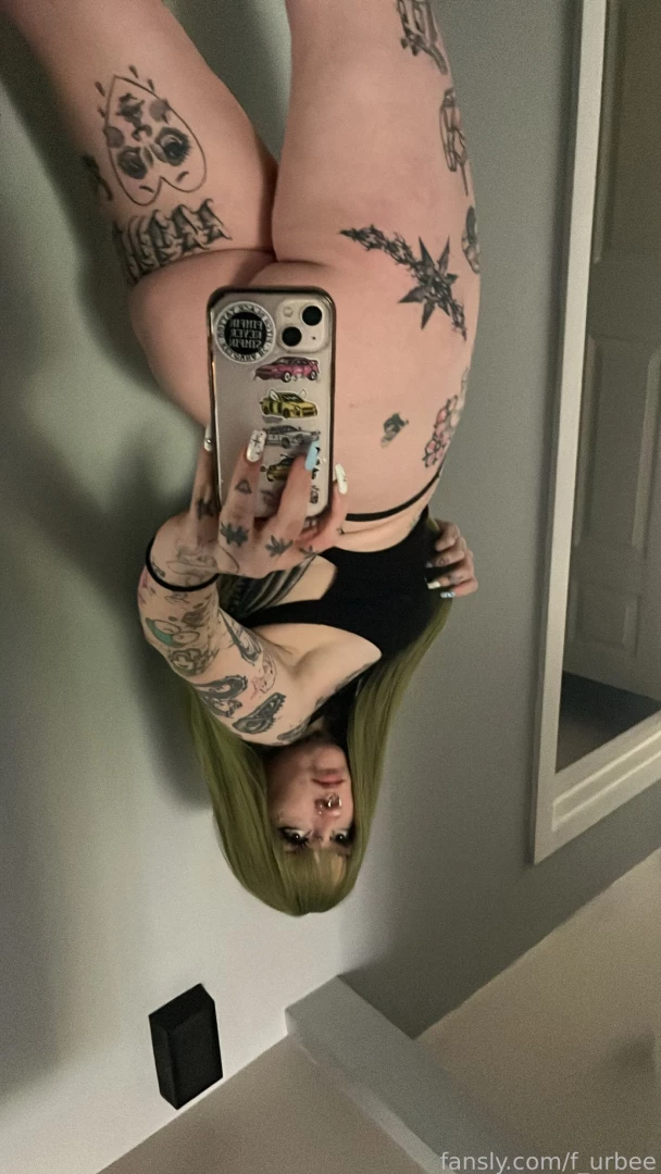 f_urbee [ f-urbee ] Onlyfans leaked photo 18509327 on Hotleaks.tv