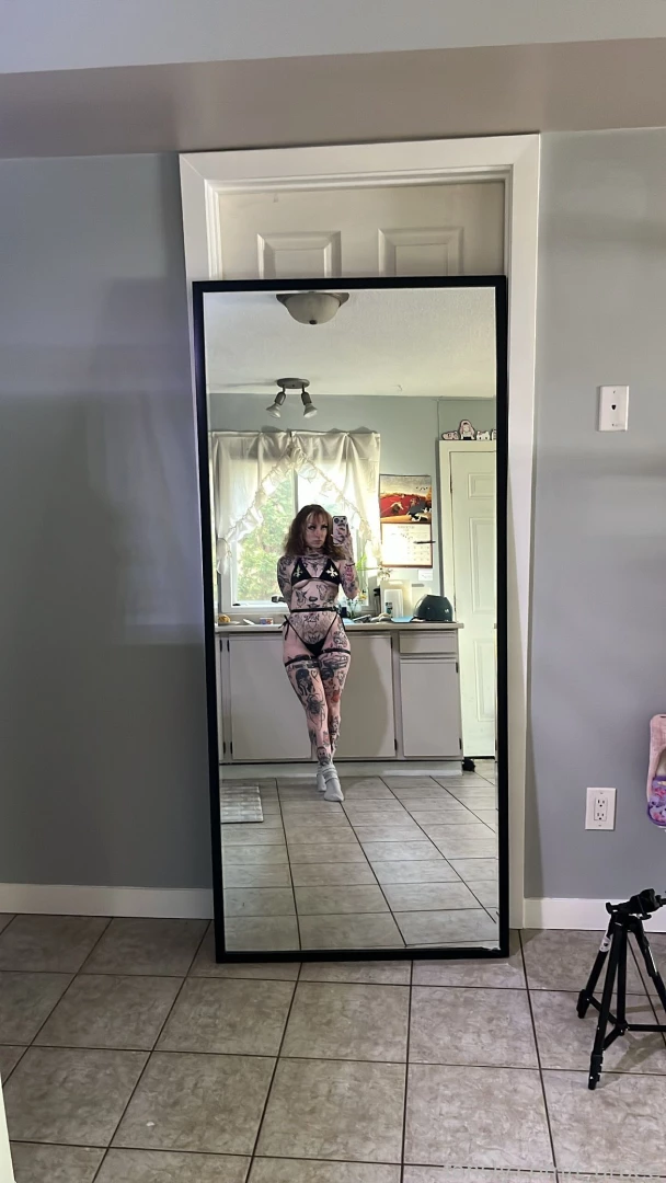 f_urbee [ f-urbee ] Onlyfans leaked photo 18510726 on Hotleaks.tv