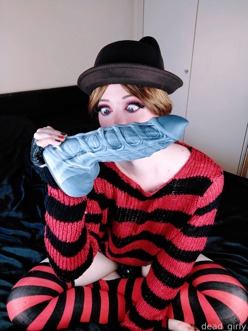 dead_girly [ dead-girly ] Onlyfans leaked photo 18517145 on Hotleaks.tv