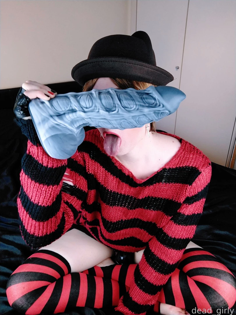 dead_girly [ dead-girly ] Onlyfans leaked photo 18517146 on Hotleaks.tv
