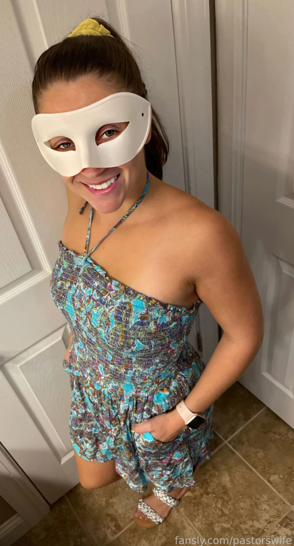 pastorswife Onlyfans leaked photo 18527677 on Hotleaks.tv