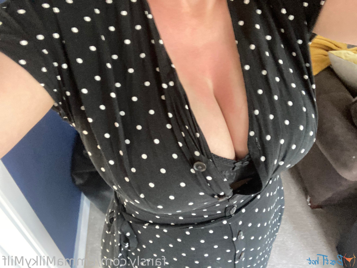 emmamilkymilf Onlyfans leaked photo 18537394 on Hotleaks.tv