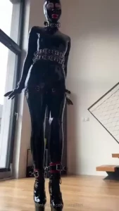18540493
