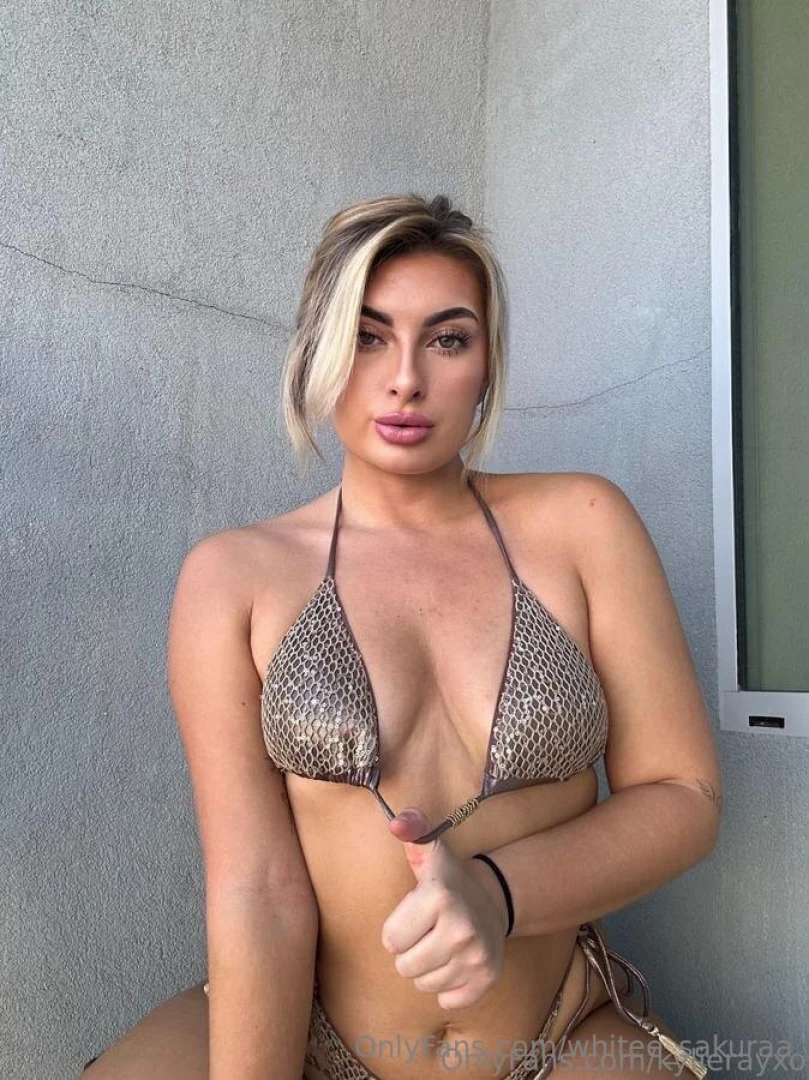 whitee_sakuraa [ whitee-sakuraa ] Onlyfans leaked photo 18540775 on Hotleaks.tv