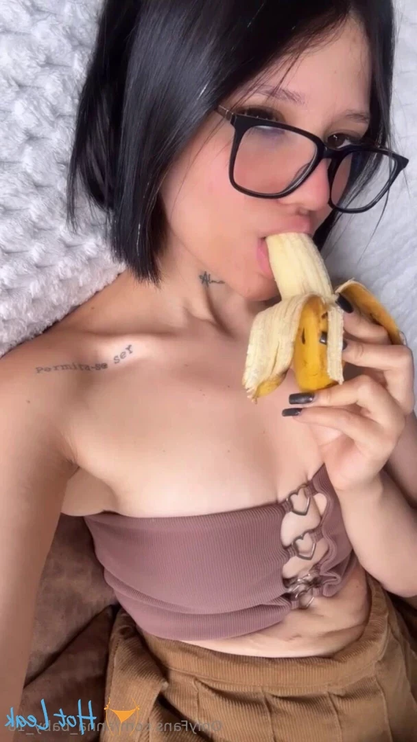 anna_baby_18 [ anna-baby-18 ] Onlyfans leaked photo 18578851 on Hotleaks.tv