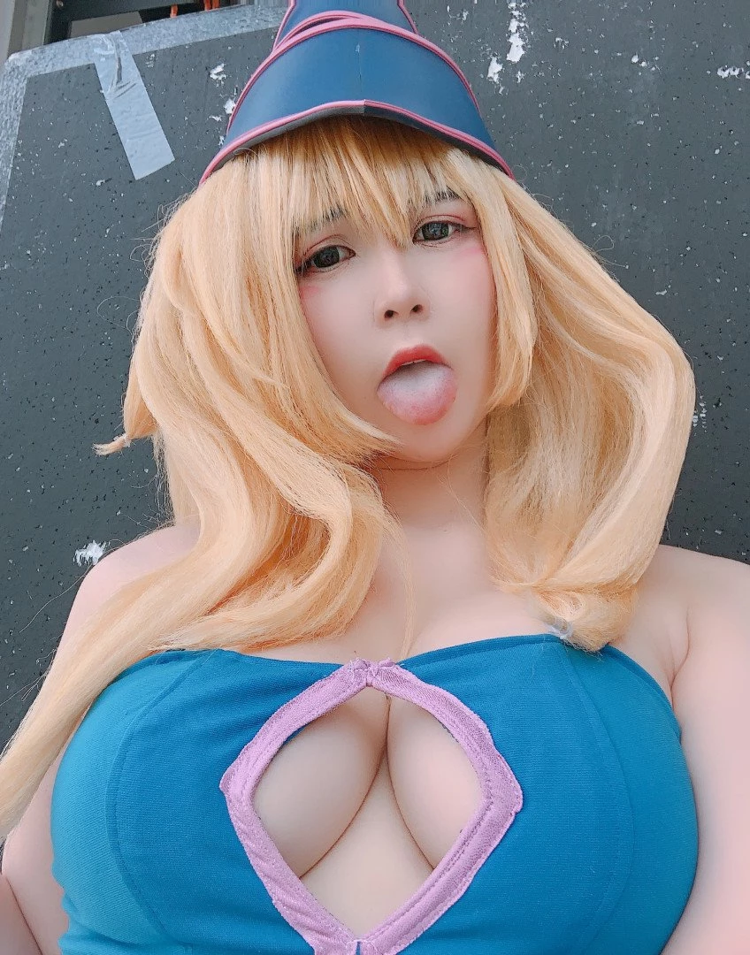 Uy Uy - Extra Thicc Princess - NO NUDE [ uyuy2907 ] Onlyfans leaked photo 1204726 on Hotleaks.tv