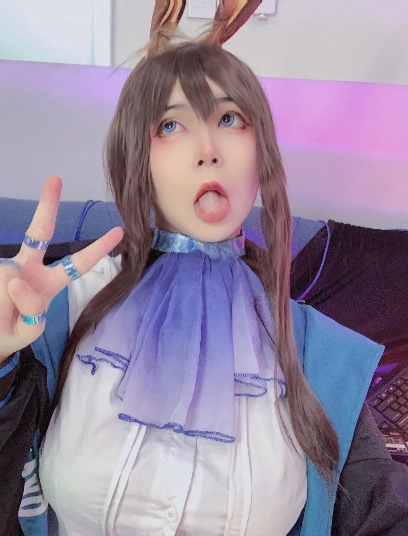 Uy Uy - Extra Thicc Princess - NO NUDE [ uyuy2907 ] Onlyfans leaked photo 1204909 on Hotleaks.tv