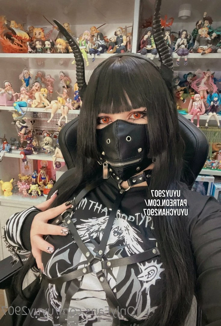 Uy Uy - Extra Thicc Princess - NO NUDE [ uyuy2907 ] Onlyfans leaked photo 4167001 on Hotleaks.tv
