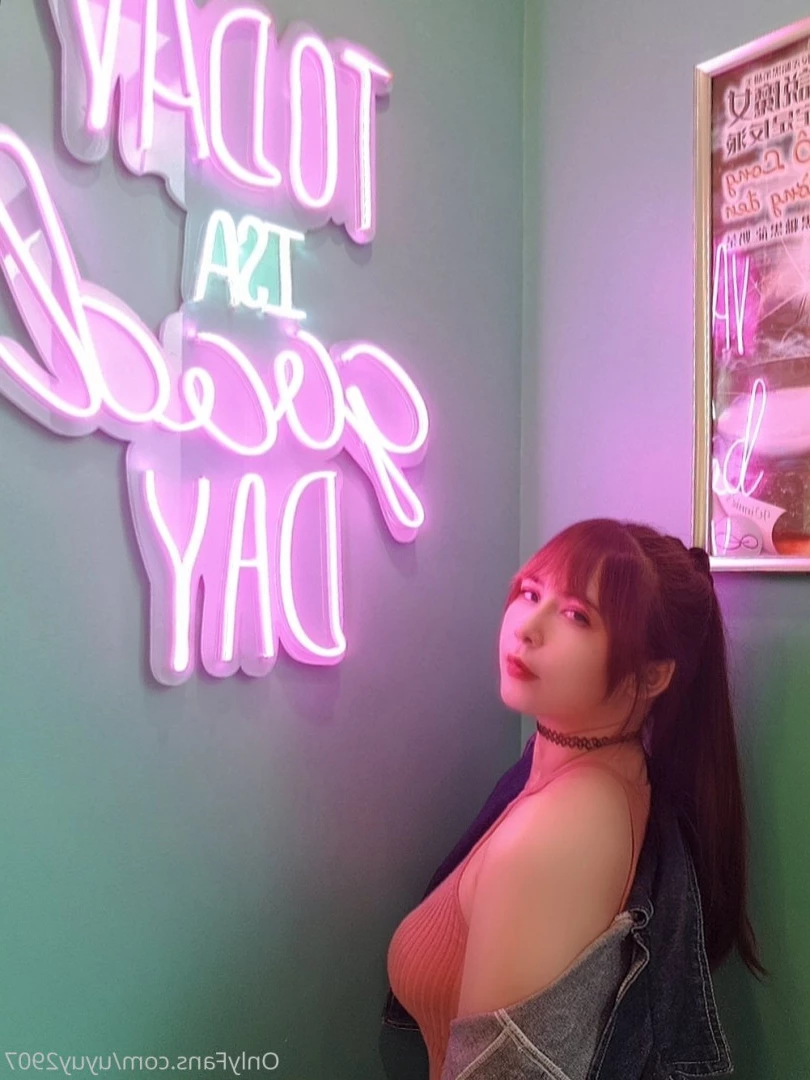 Uy Uy - Extra Thicc Princess - NO NUDE [ uyuy2907 ] Onlyfans leaked photo 6437214 on Hotleaks.tv