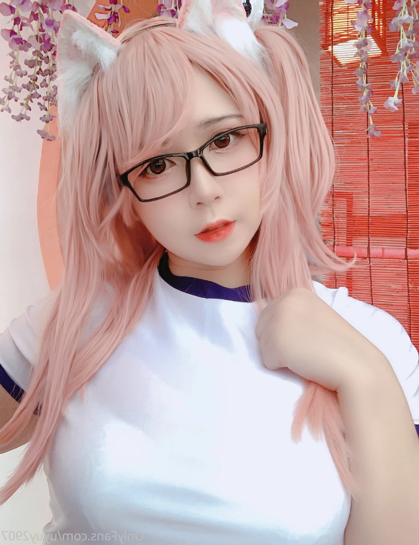 Uy Uy - Extra Thicc Princess - NO NUDE [ uyuy2907 ] Onlyfans leaked photo 6437476 on Hotleaks.tv