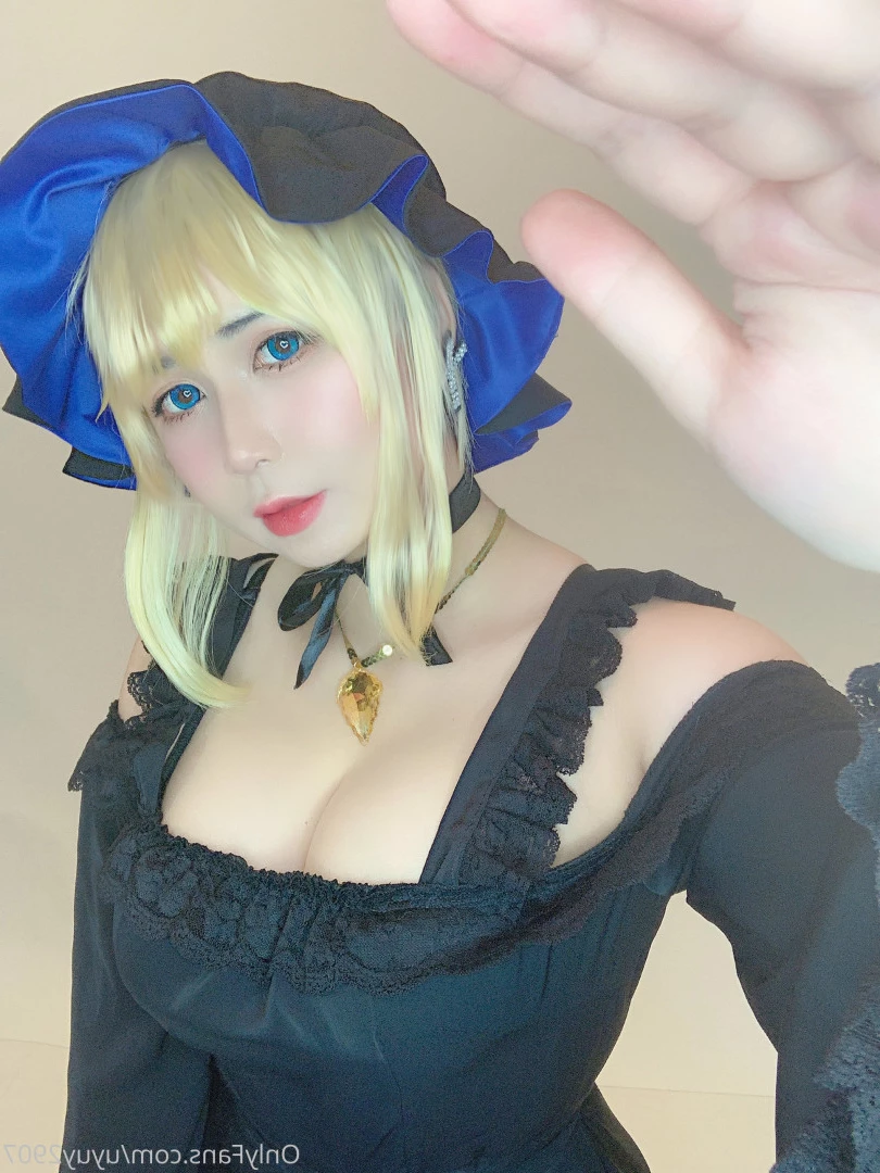 Uy Uy - Extra Thicc Princess - NO NUDE [ uyuy2907 ] Onlyfans leaked photo 6437769 on Hotleaks.tv