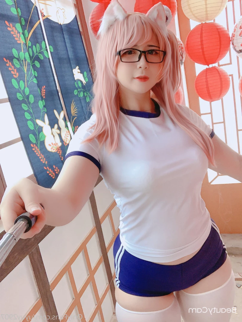 Uy Uy - Extra Thicc Princess - NO NUDE [ uyuy2907 ] Onlyfans leaked photo 6441704 on Hotleaks.tv