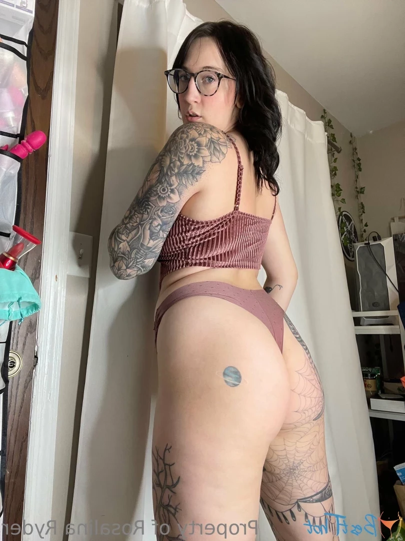 rosalinaryder Onlyfans leaked photo 18577084 on Hotleaks.tv