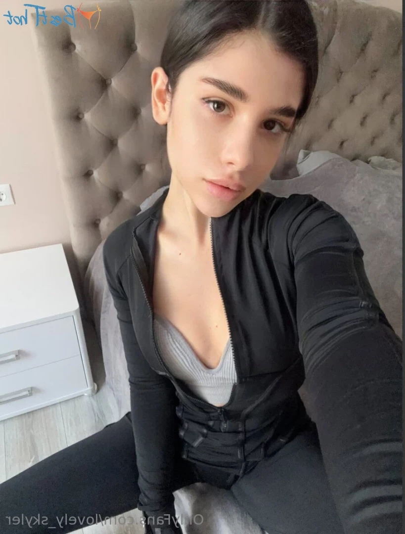 lovely_skyler [ lovely-skyler ] Onlyfans leaked photo 18542429 on Hotleaks.tv