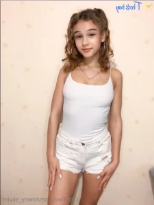 18543043