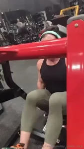 18576698