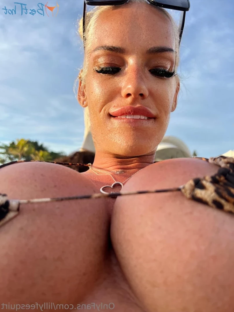lillyfeesquiirt Onlyfans leaked photo 18542369 on Hotleaks.tv