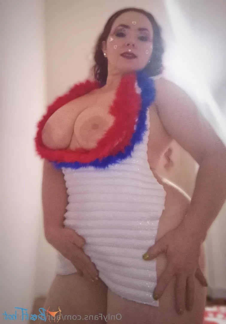 adrianagolosa Onlyfans leaked photo 18543424 on Hotleaks.tv