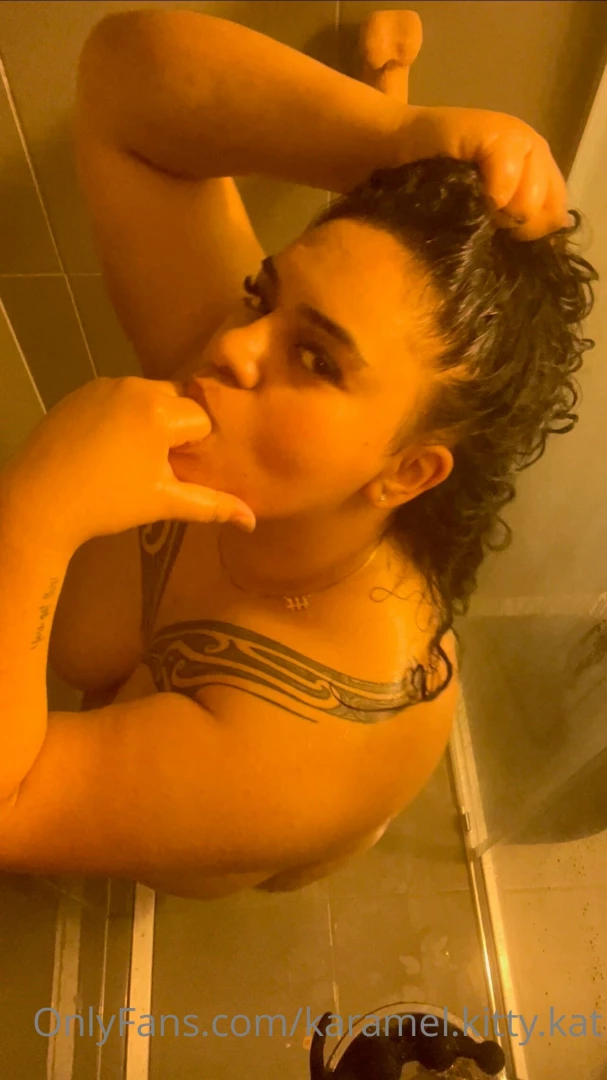 karamel.kitty.kat [ karamel-kitty-kat ] Onlyfans leaked photo 18576317 on Hotleaks.tv