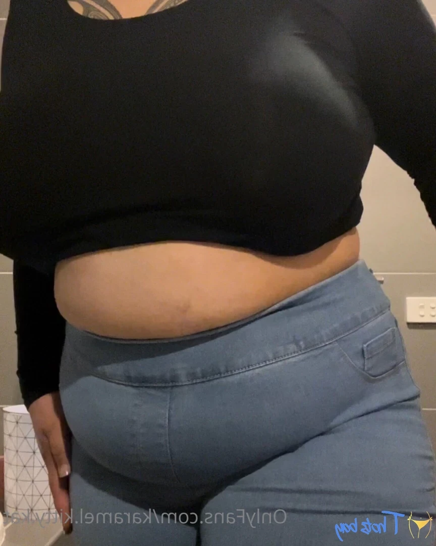 karamel.kitty.kat [ karamel-kitty-kat ] Onlyfans leaked photo 18577173 on Hotleaks.tv