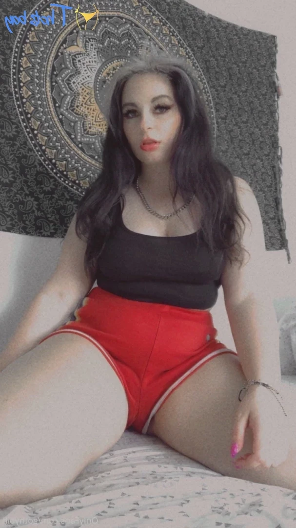 gothybih Onlyfans leaked photo 18573413 on Hotleaks.tv