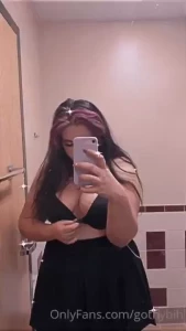 18574332