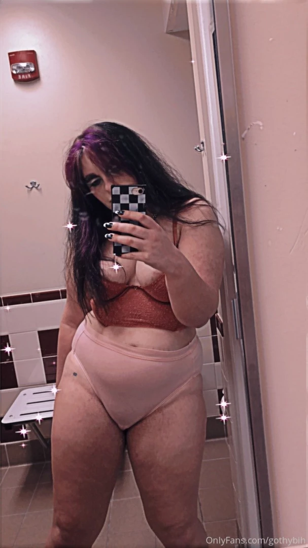gothybih Onlyfans leaked photo 18574390 on Hotleaks.tv