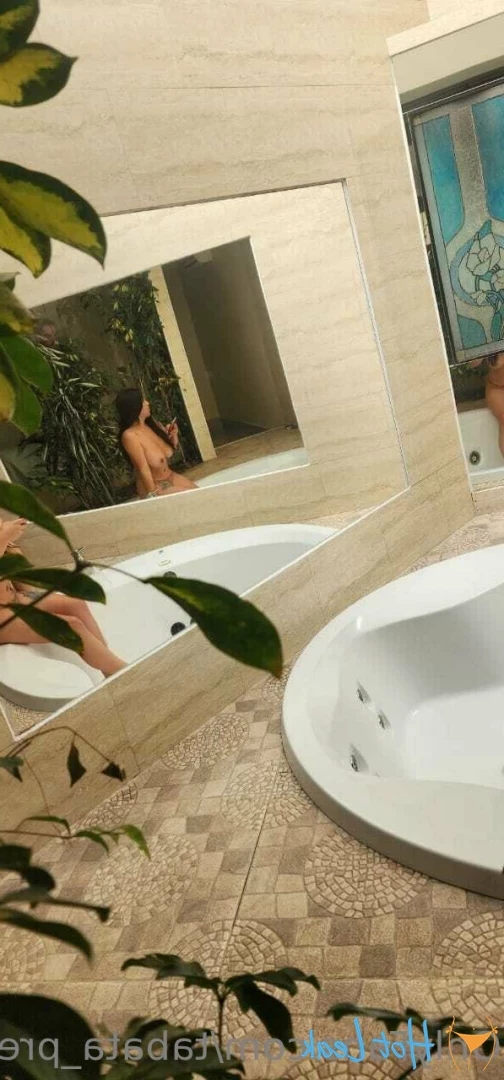 tabata_presley [ tabata-presley ] Onlyfans leaked photo 18575541 on Hotleaks.tv