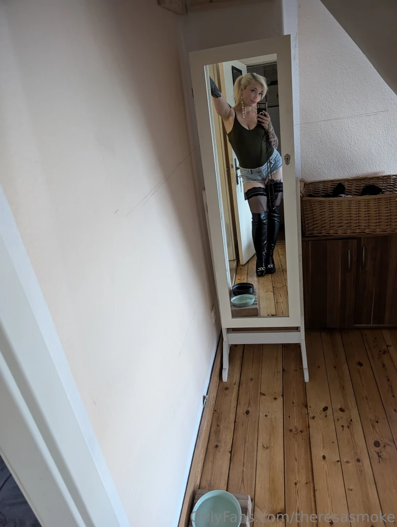 theresasmoke Onlyfans leaked photo 18544855 on Hotleaks.tv