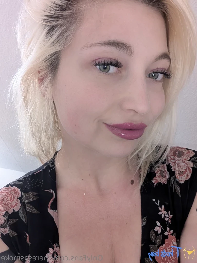 theresasmoke Onlyfans leaked photo 18560823 on Hotleaks.tv