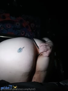 18560698