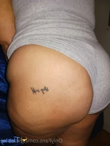 18563828