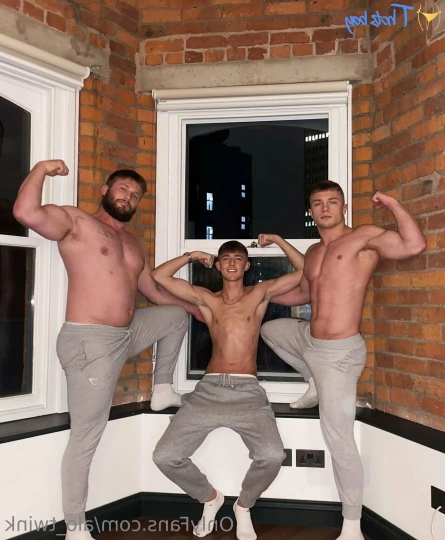 alo_twink [ alo-twink ] Onlyfans leaked photo 18563803 on Hotleaks.tv