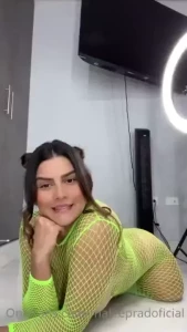18548382