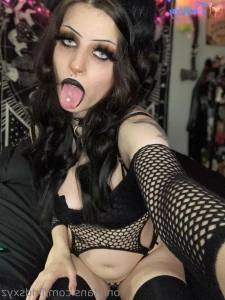 18563638