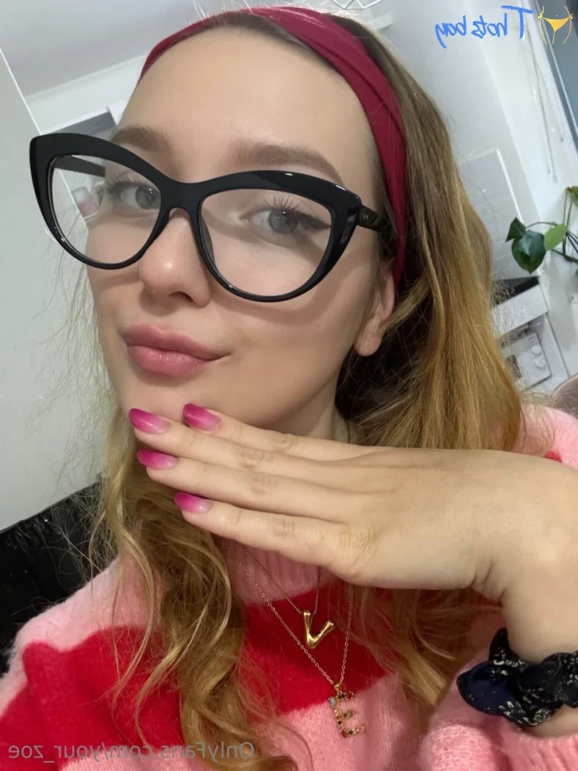 your_zoe [ your-zoe ] Onlyfans leaked photo 18547938 on Hotleaks.tv